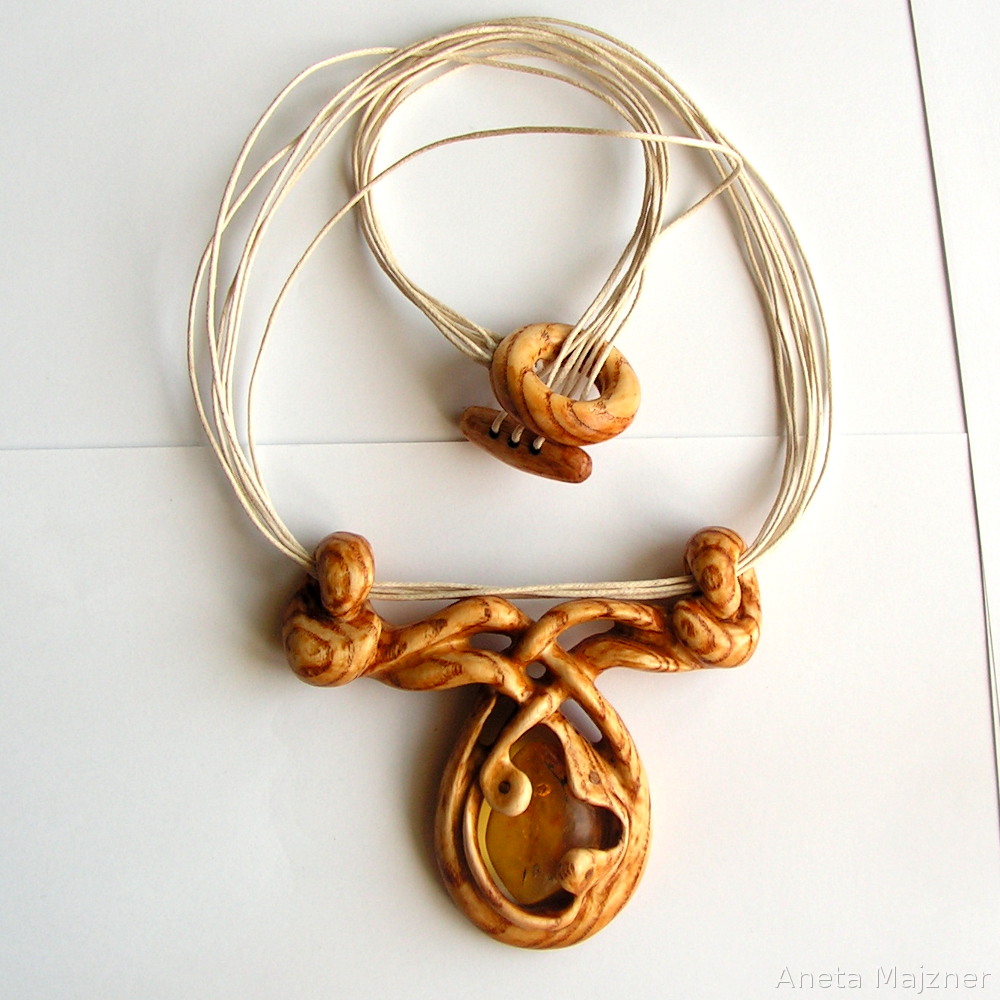 Wooden jewelry - Necklace 1468