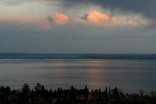 Cloudy evening on Lake Garda