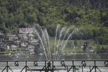 Little foutain of Annecy Lake