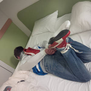 sneakerguy hogtied