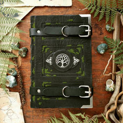 The forest traveller's journal - silver edition