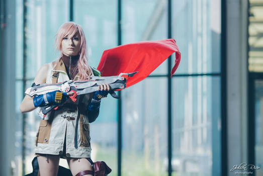 Lightning Cosplay - Ready for fight.