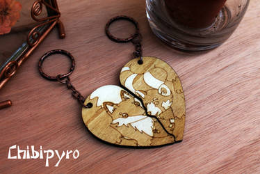 Wooden keychain fox and red panda