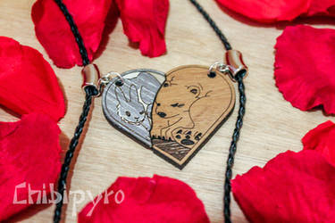 Bunny and Bear couple necklace by Moonyzier