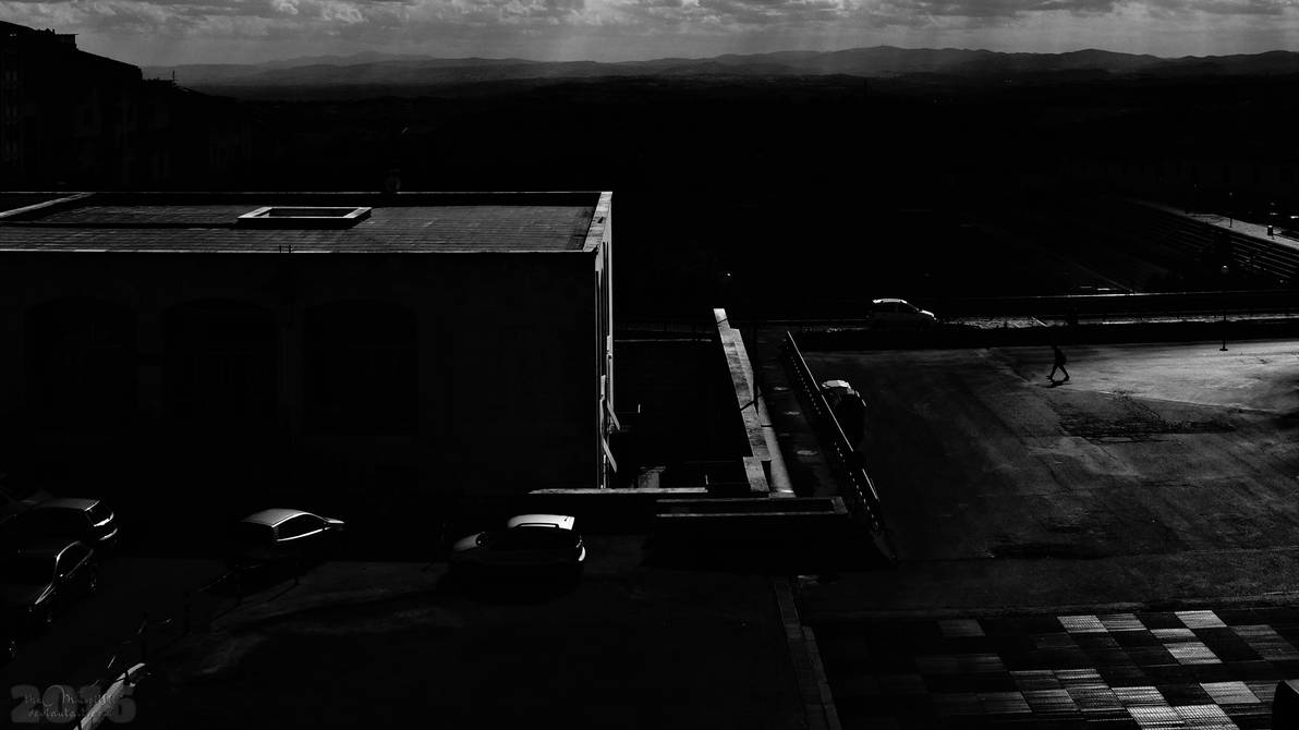 4k wall - piazza partigiani in controluce by theMuspilli