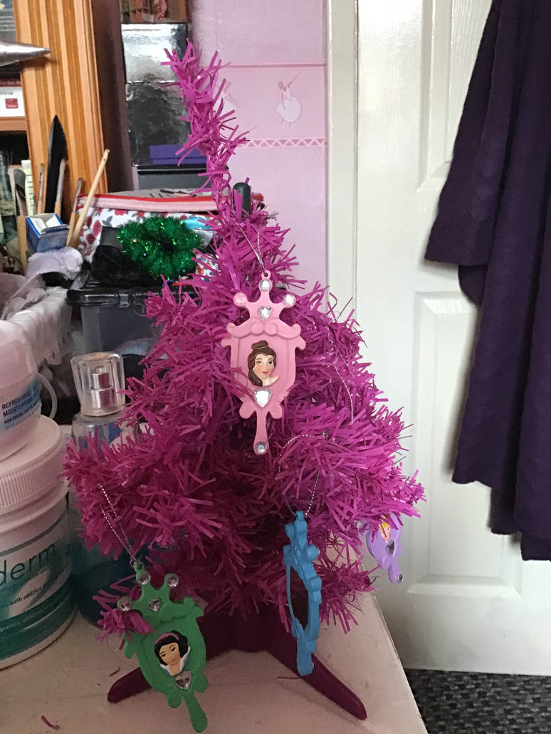 Disney princess Christmas tree by Fran48 on DeviantArt