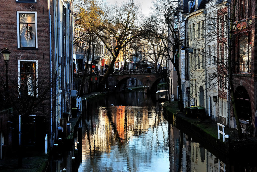 Utrecht houses at the Old Canal