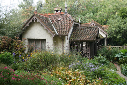 The little house in the park