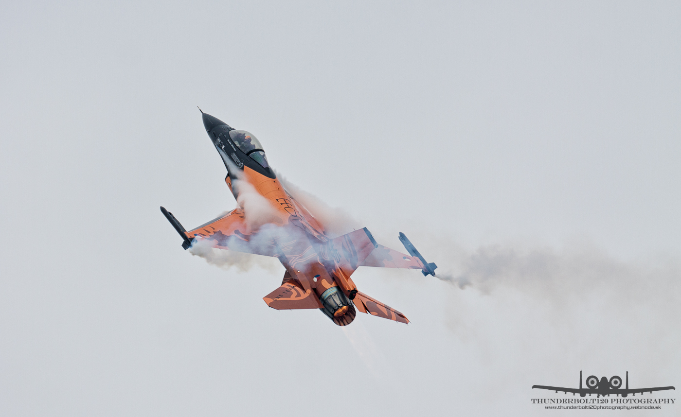 Fokker F-16AM Fighting Falcon J-015