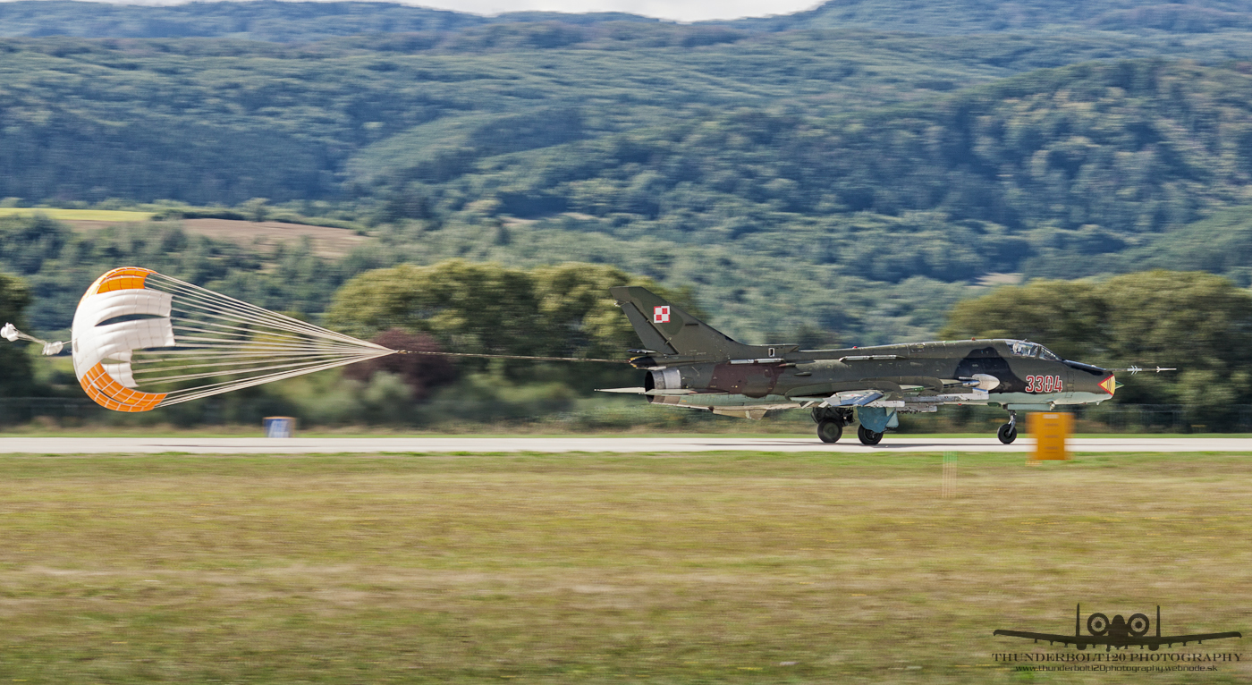 Sukhoi Su-22M4 3304