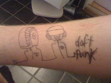 Daft Punk on leg