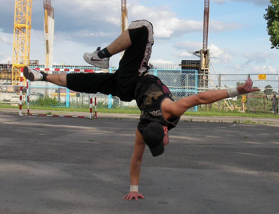 Breakdance Posing Balance 2