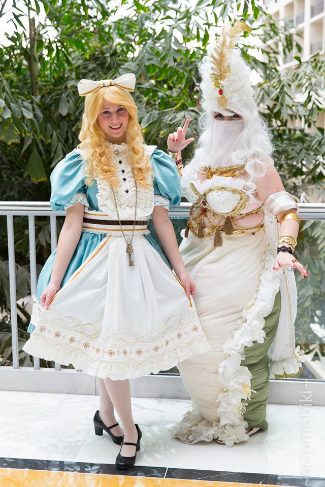 Sakizou Alice in Wonderland