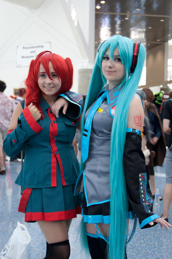 Miku And Teto By EriTesPhoto On DeviantArt miku-and-teto-by-eritesphoto-on-deviantart