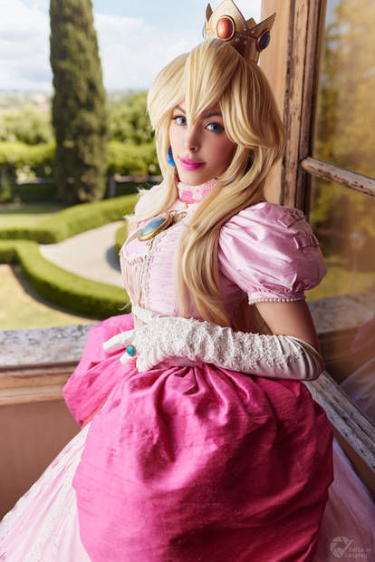 princess peach dress up deviantart Princess Peach With The Old Dress by PrincessPuccadomiNyo on DeviantArt