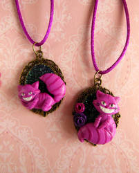 Cheshire Cat Cameo