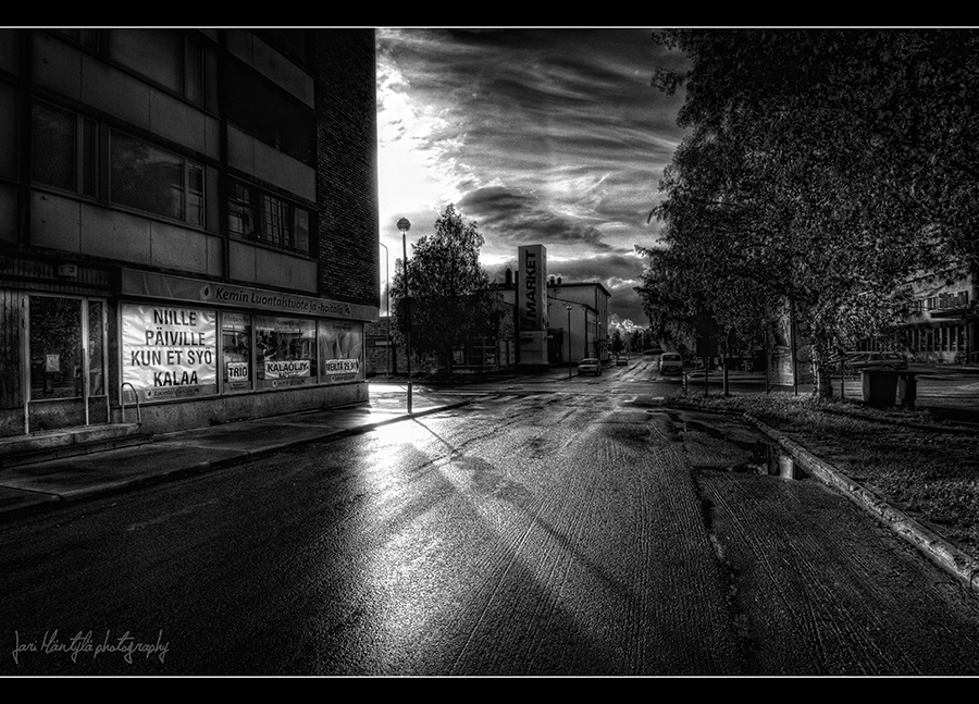 Rainy evening on my street II