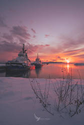 January sunset with the tugboats