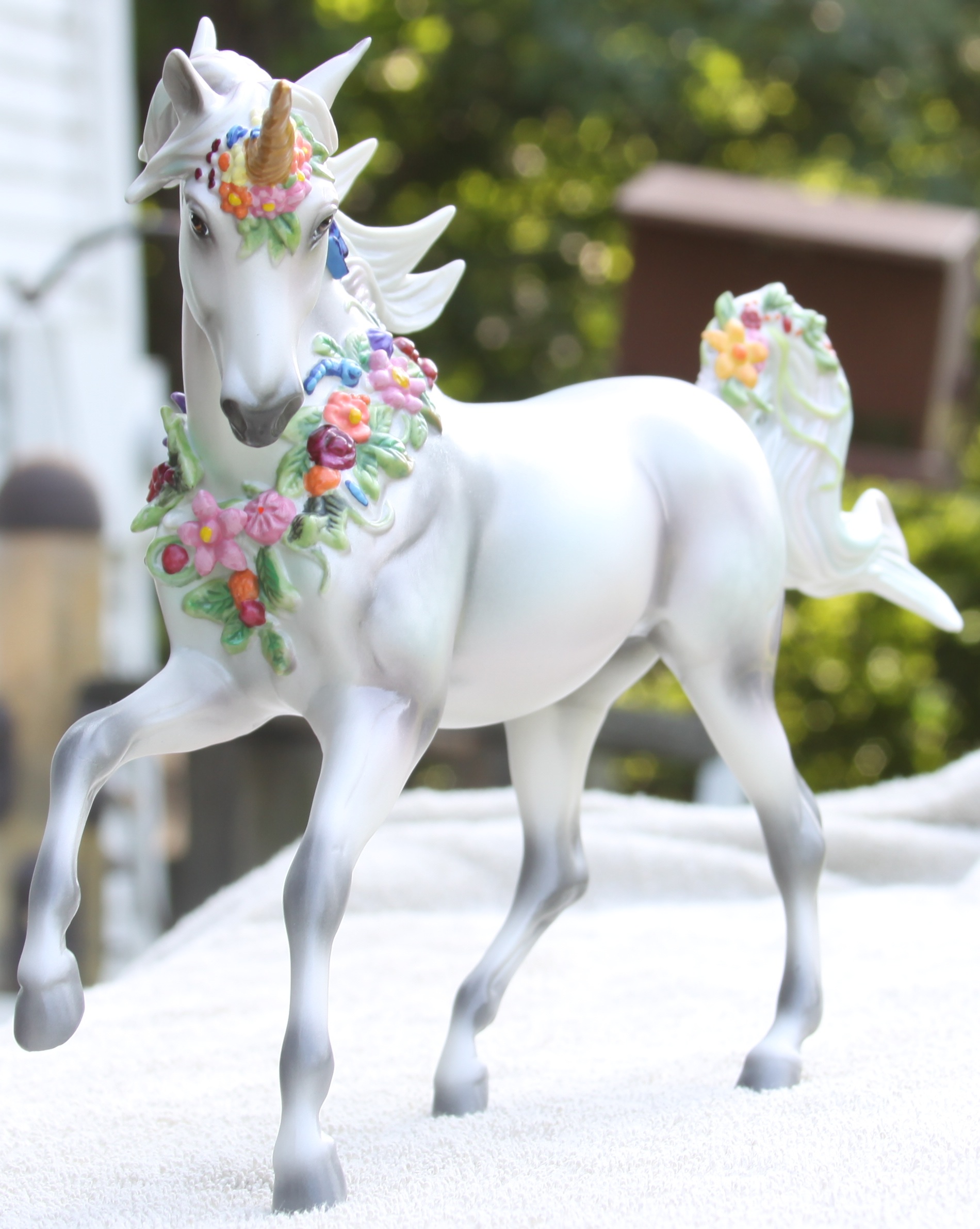 Breyer Unicorn Aurora Stock 6