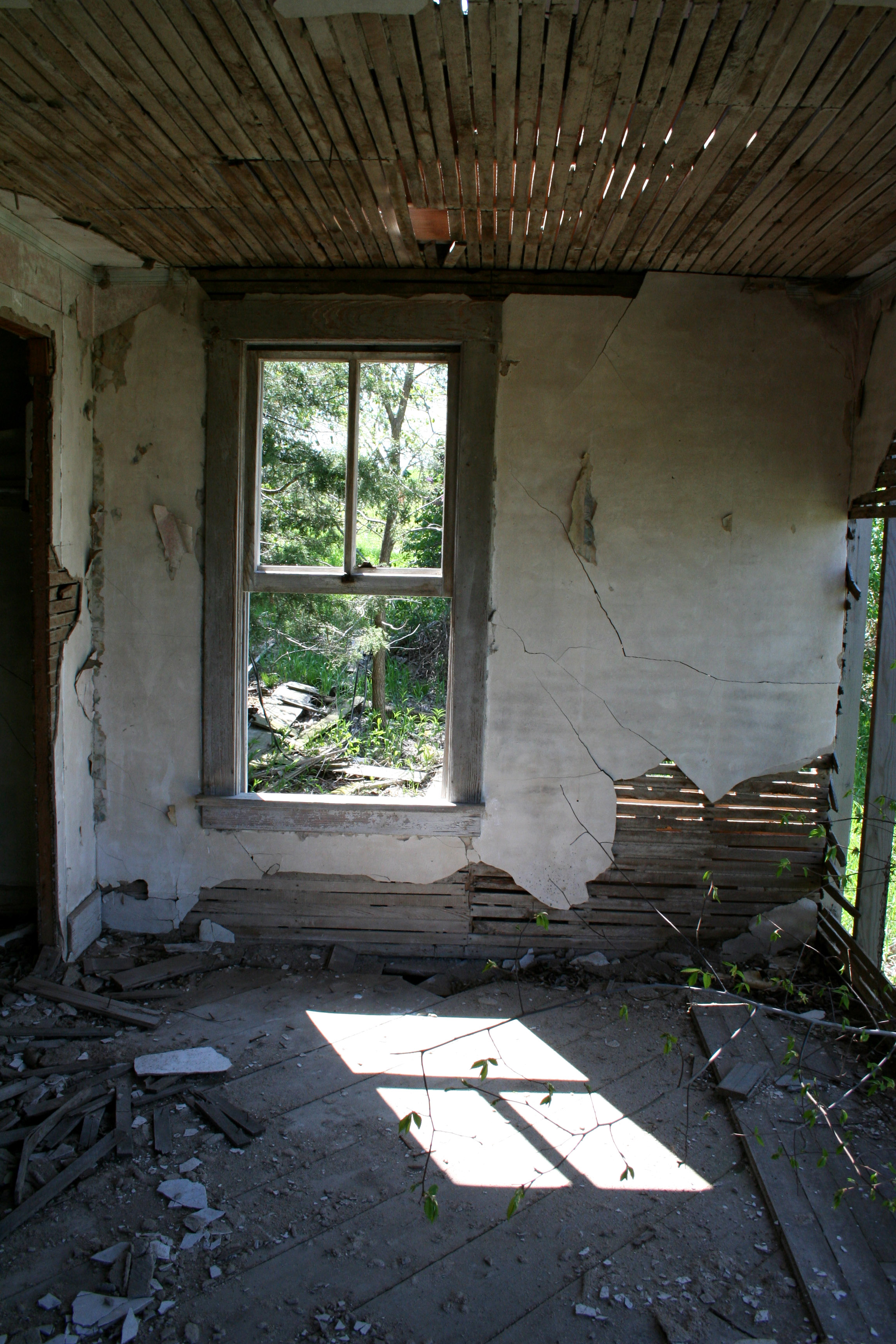 Holton Abandoned House 12