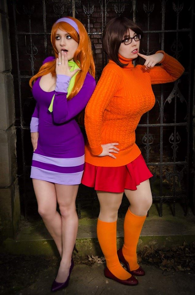 Daphne And Velma By Sirynrae On Deviantart 