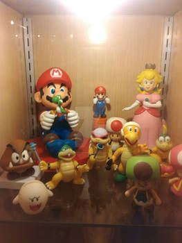 Nintendo figure display 7