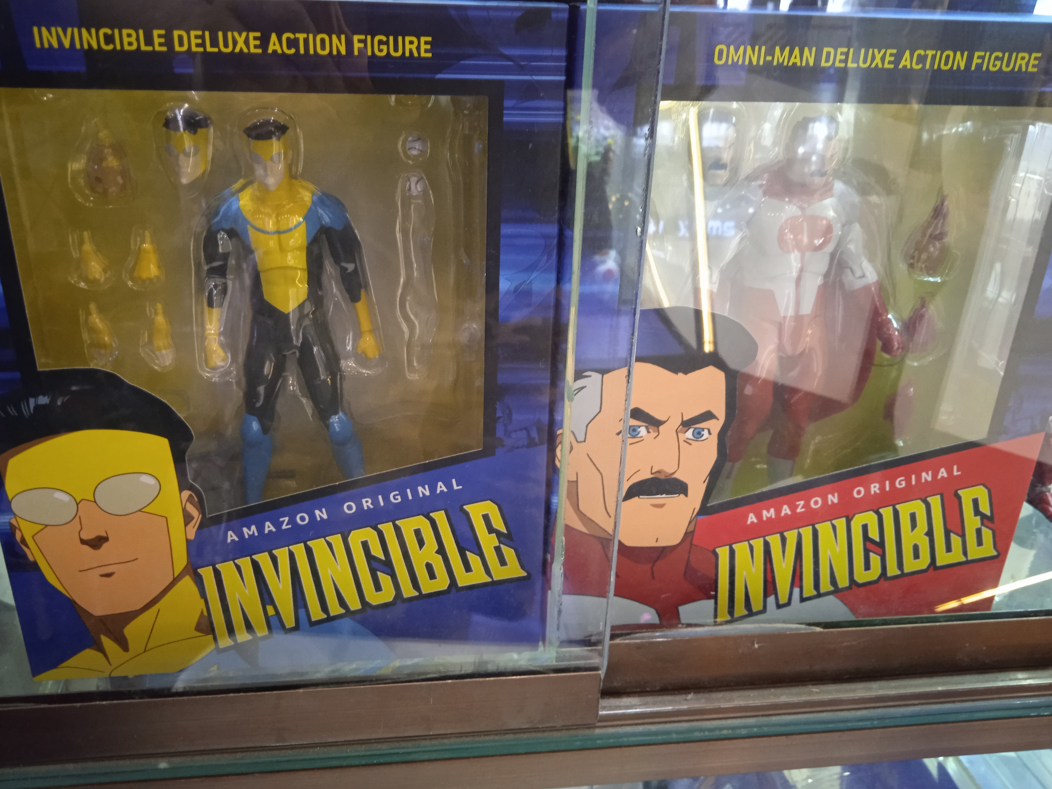 Invincible and Omni-Man action figures by thereanimatedunknown on DeviantArt