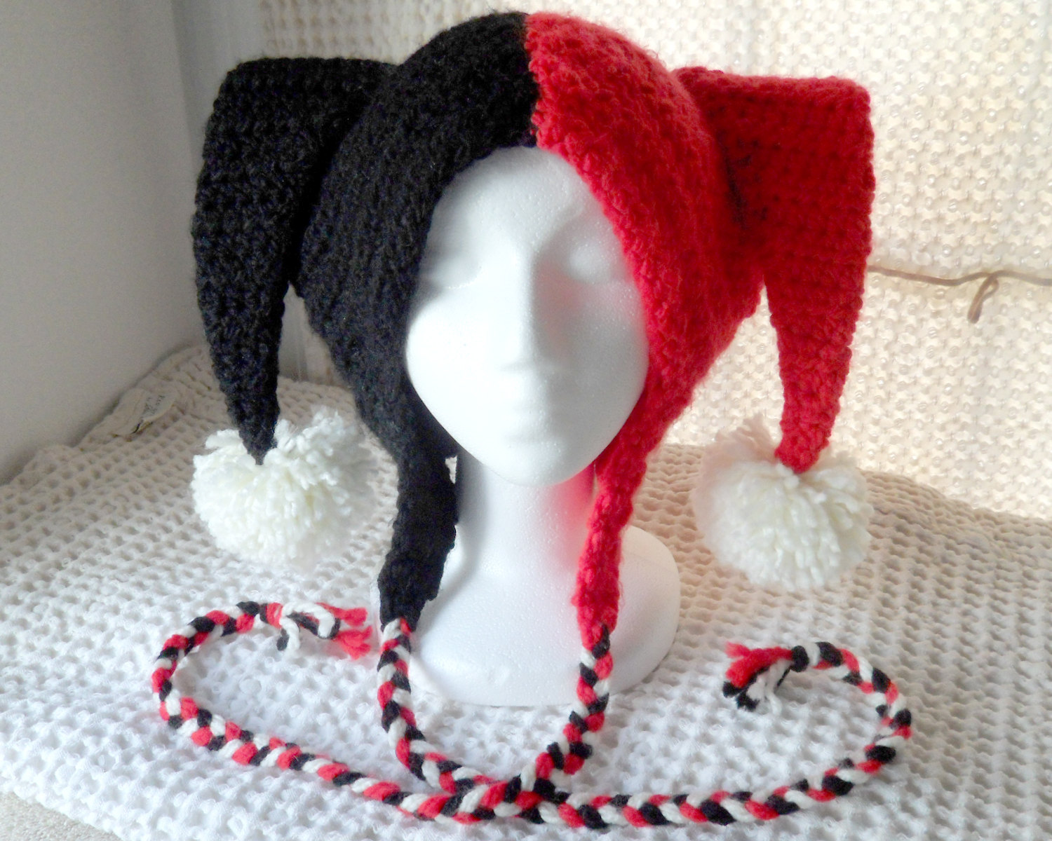 Harley Quinn Hat by silverwordz on DeviantArt harley-quinn-hat-by-silverwordz-on-deviantart