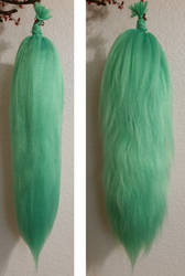 UV Green Fox/Wolf Yarn Tail