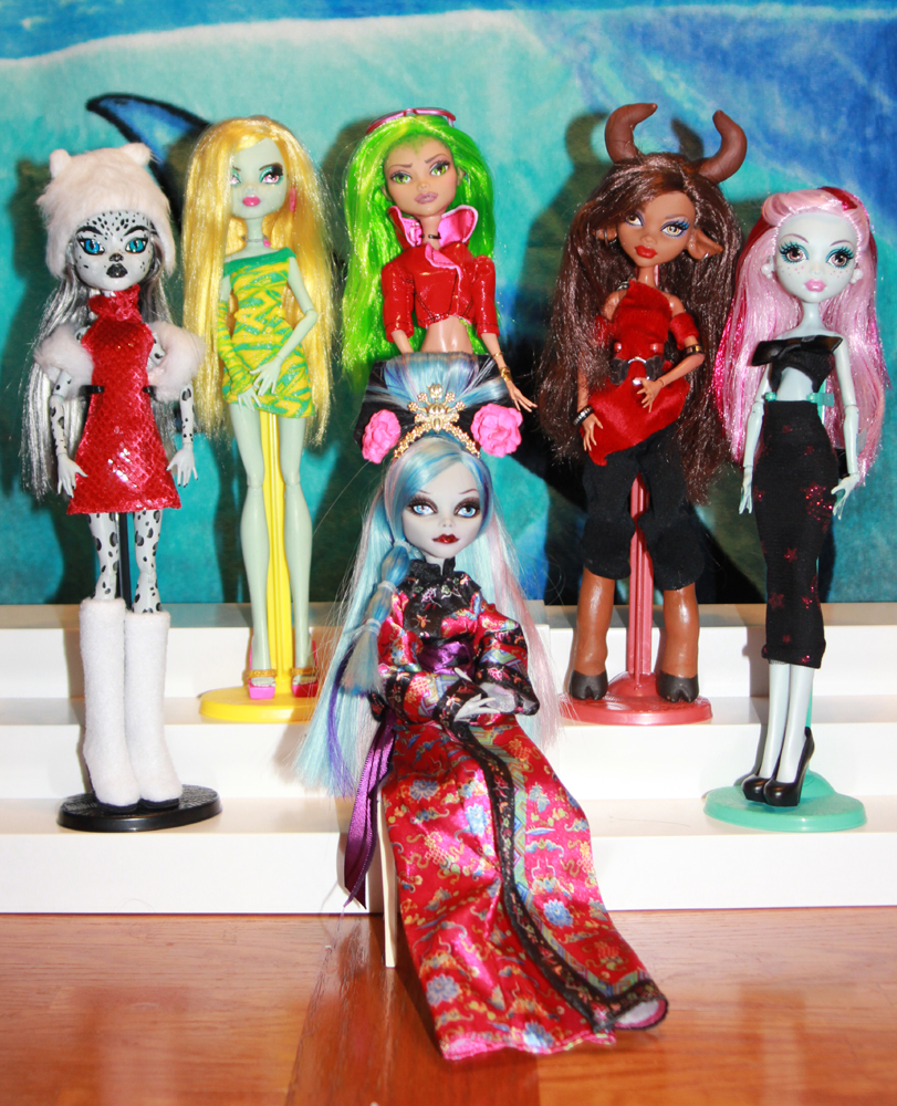 Monster High customs