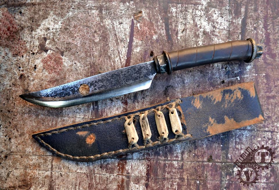 Postapo knife inpired by book by Tharrk Postapo knife inpired by book by Tharrk