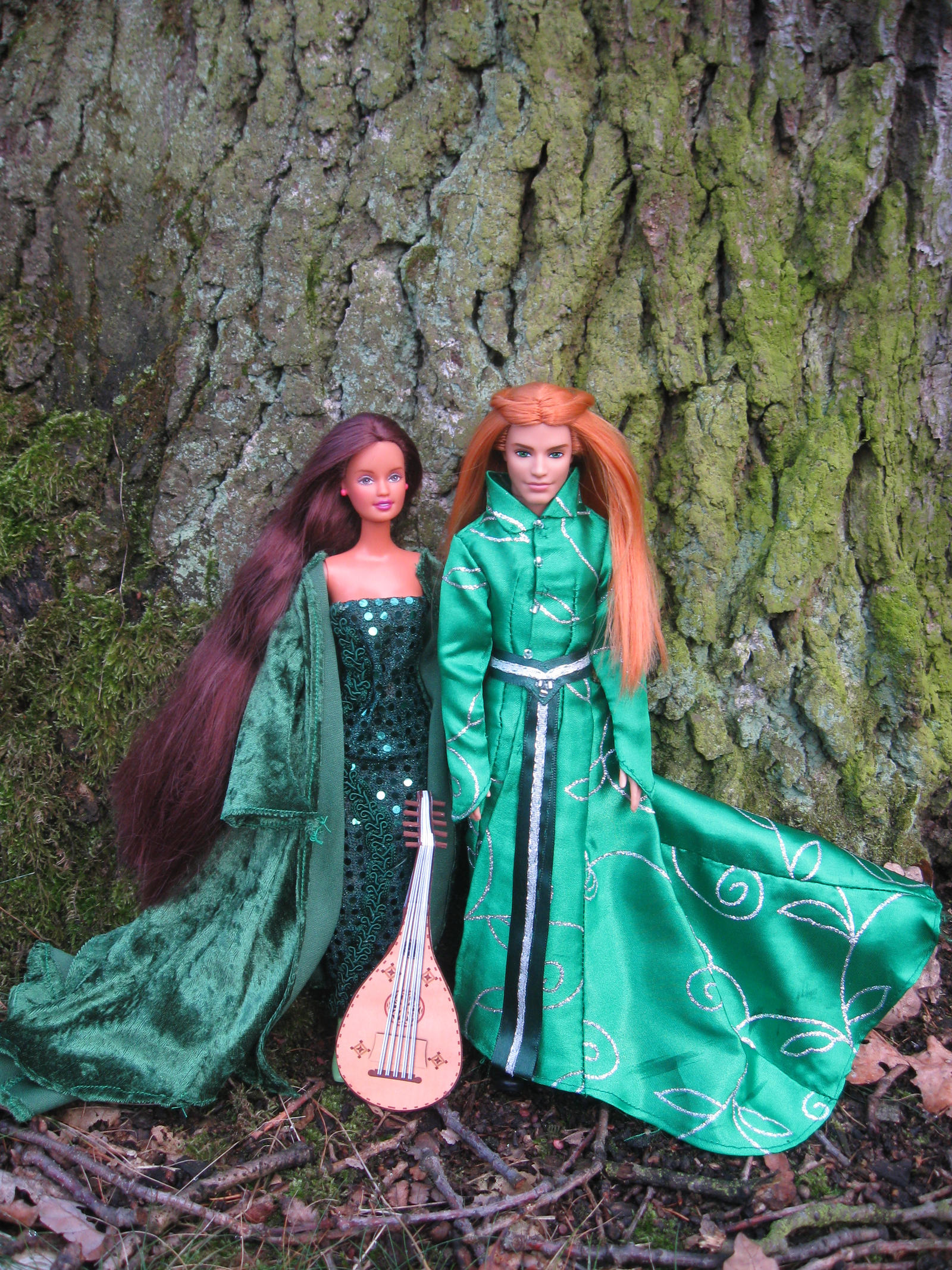 Lithe Elven Elven maiden and noble elf with a lute by Menkhar on DeviantArt