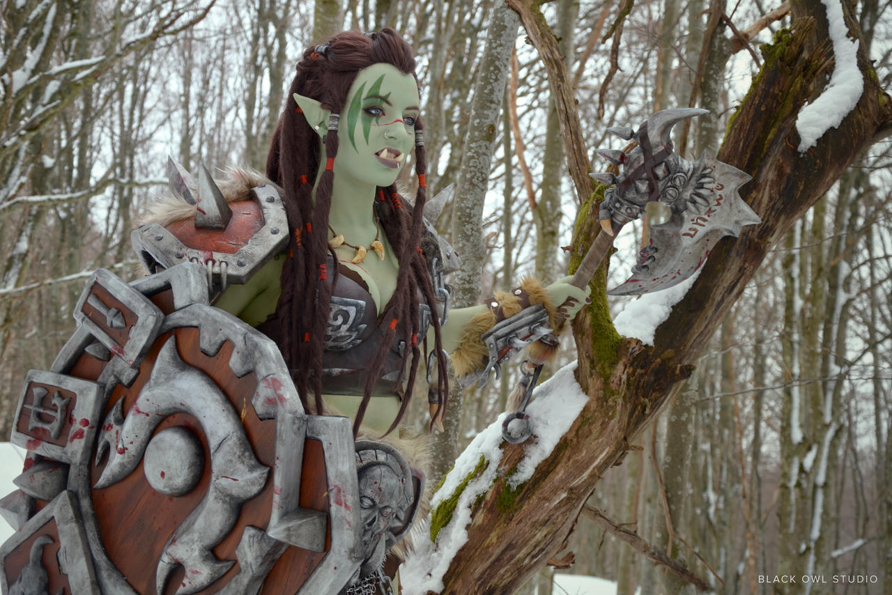 Warsong Commander: Winter Photoshoot 05