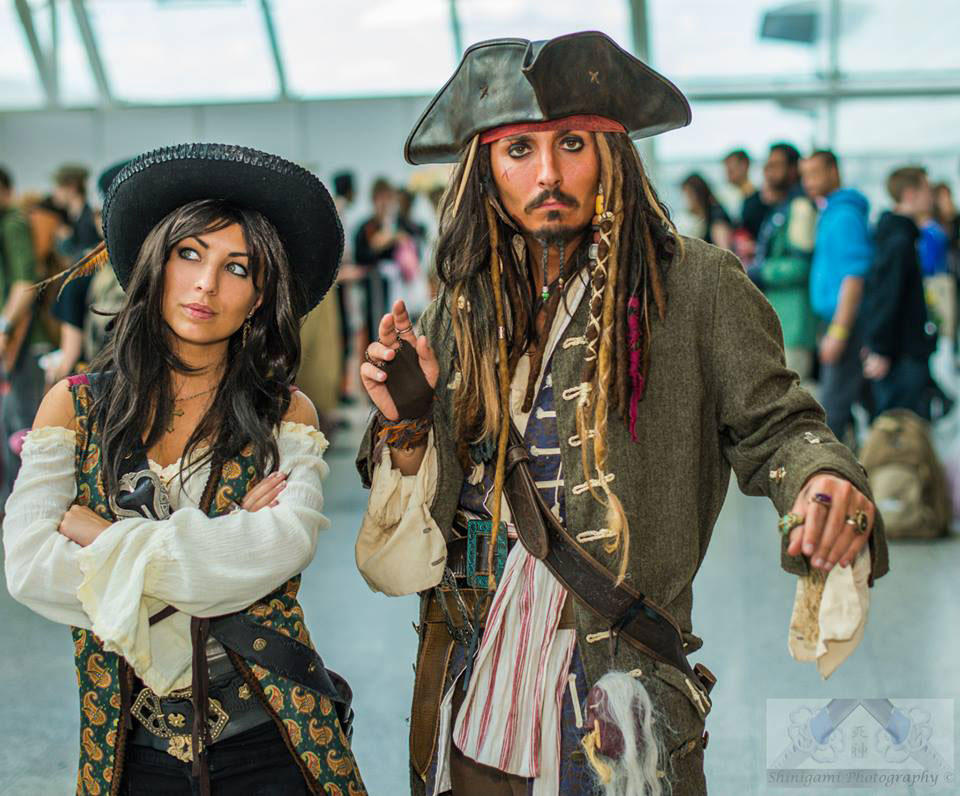 Пираты карибского девушки