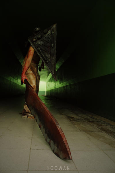 Pyramid Head 2 by hoowan on DeviantArt