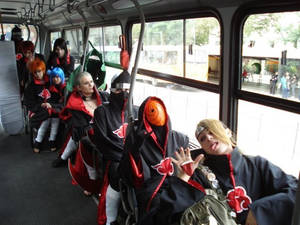 Akatsuki in bus