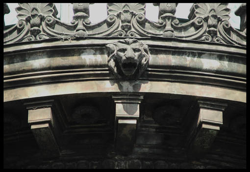 lion de roque