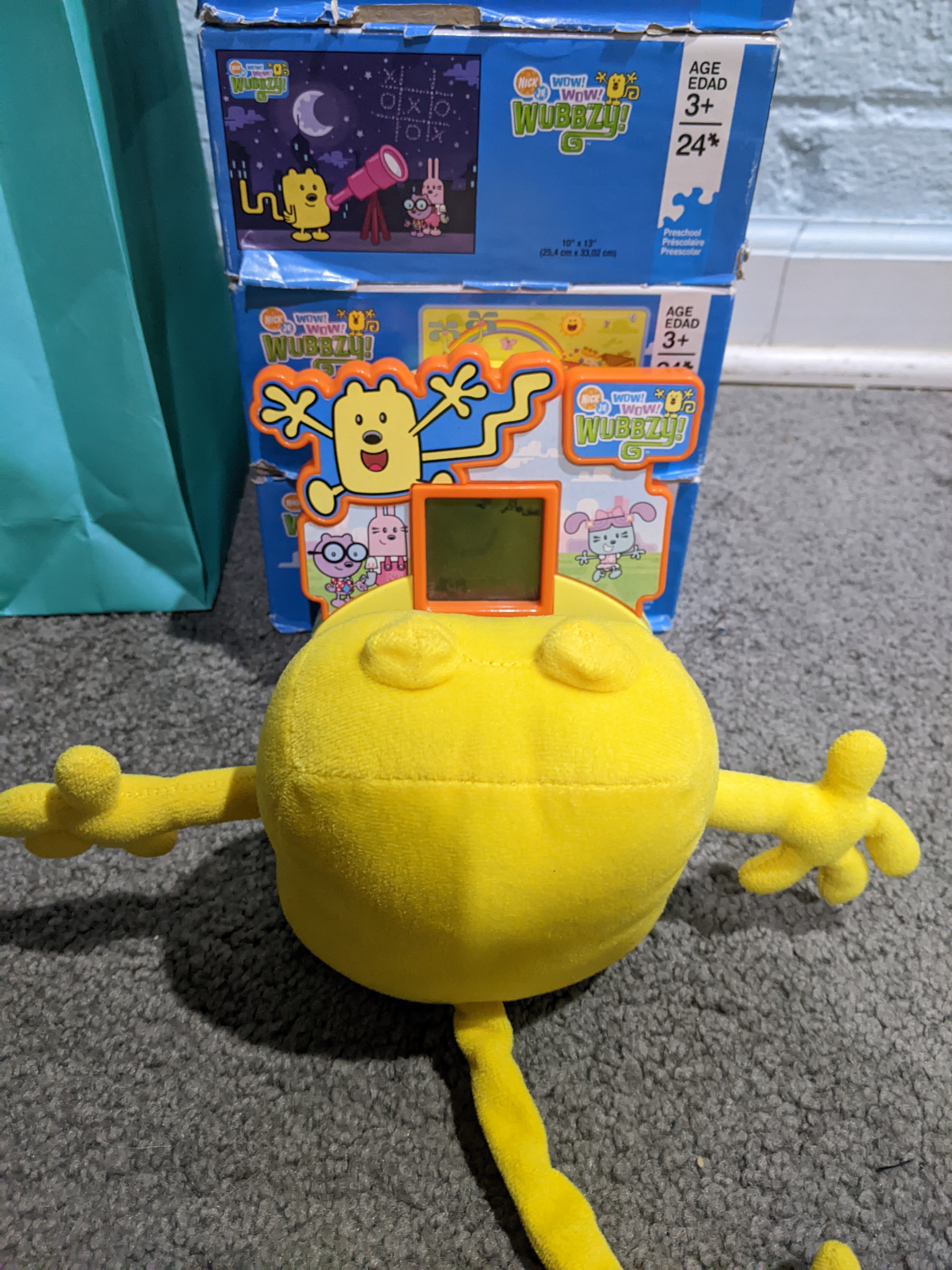 Wubbzy Beanie Baby playing the Zizzle Wubbzy Game