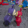 Tinky Winky and Po figures kissing