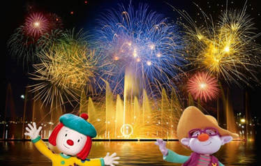 JoJo and Skeebo watch fireworks