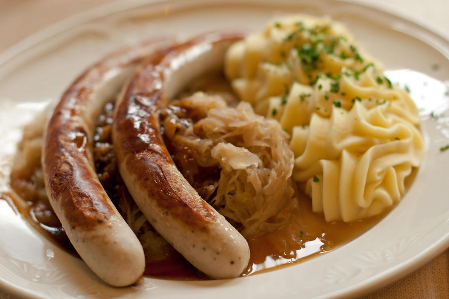 Bratwurst with sauerkraut