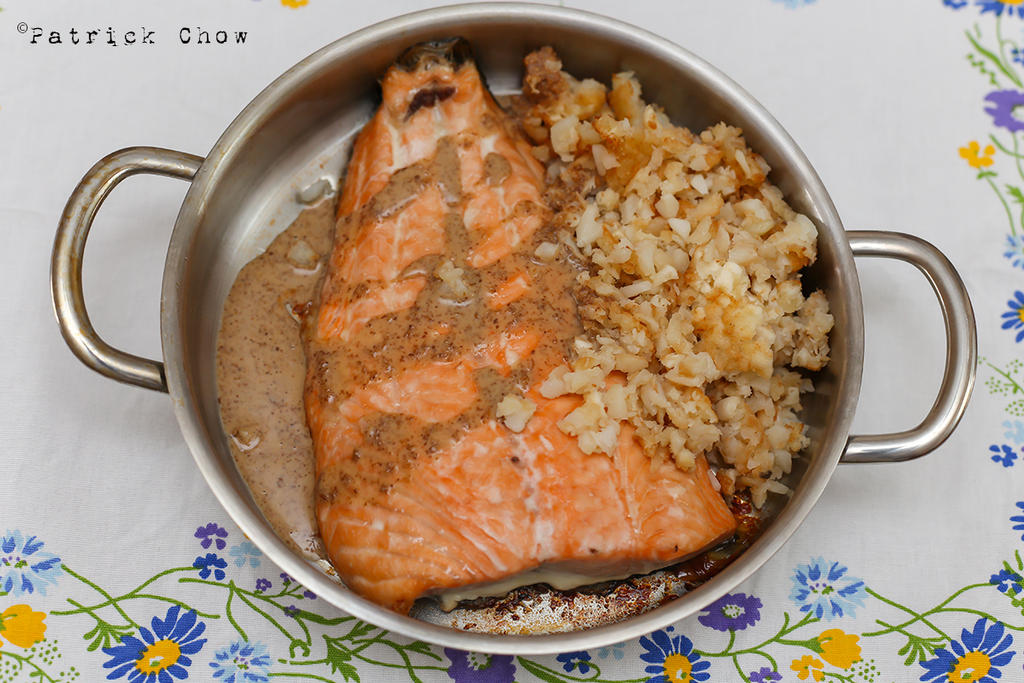 Grilled salmon with hash