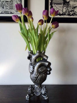 Anatomical Heart Vase