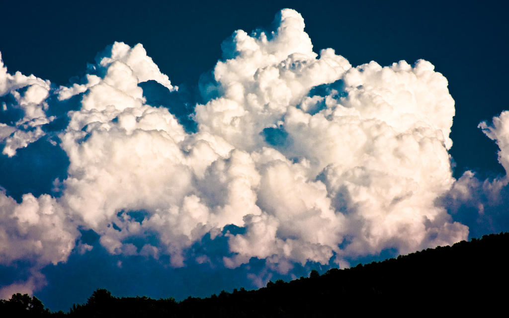 Mos clouds. Кучевые облака. Кучевые облака облака. Кучевые Кучевые облака. Небо с кучевыми облаками.