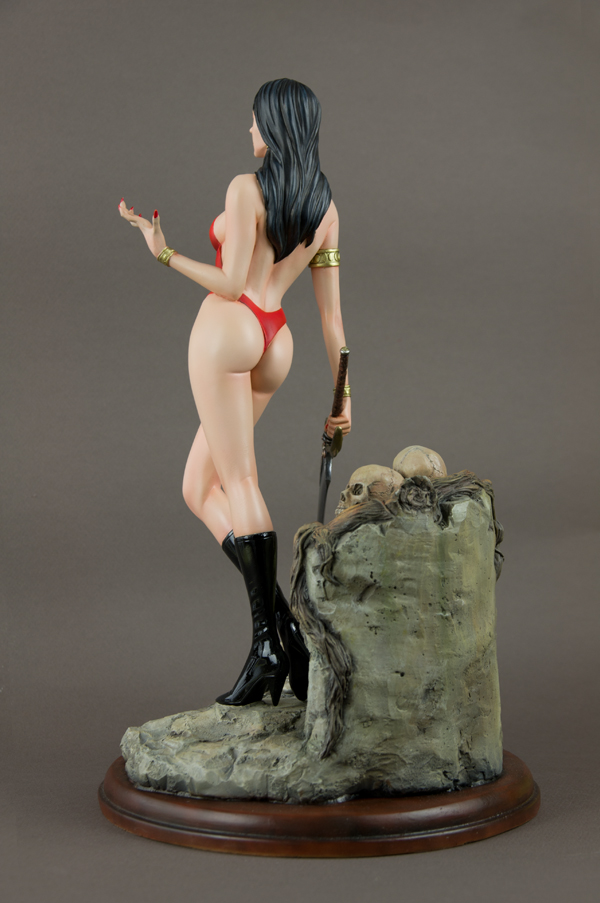 Vampirella 04