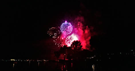 Oakland Lake Fireworks (26)