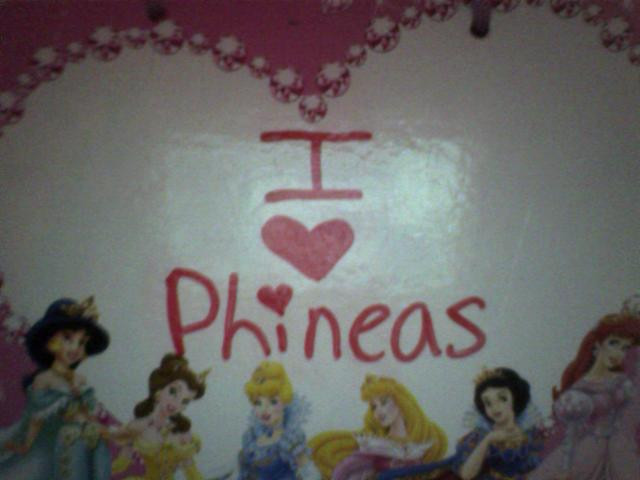 I Heart Phineas sign XD