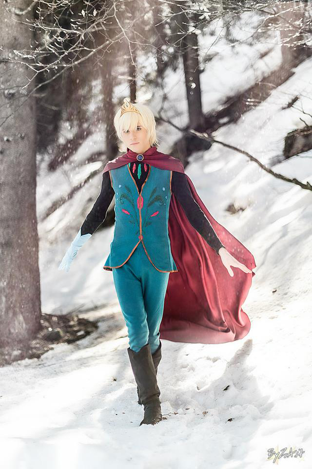 Elsa Cosplay (Male Version - Elias) - I'm Free!