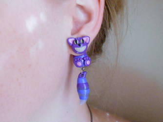 Cheshire Cat Earrings from Alice in Wonderland