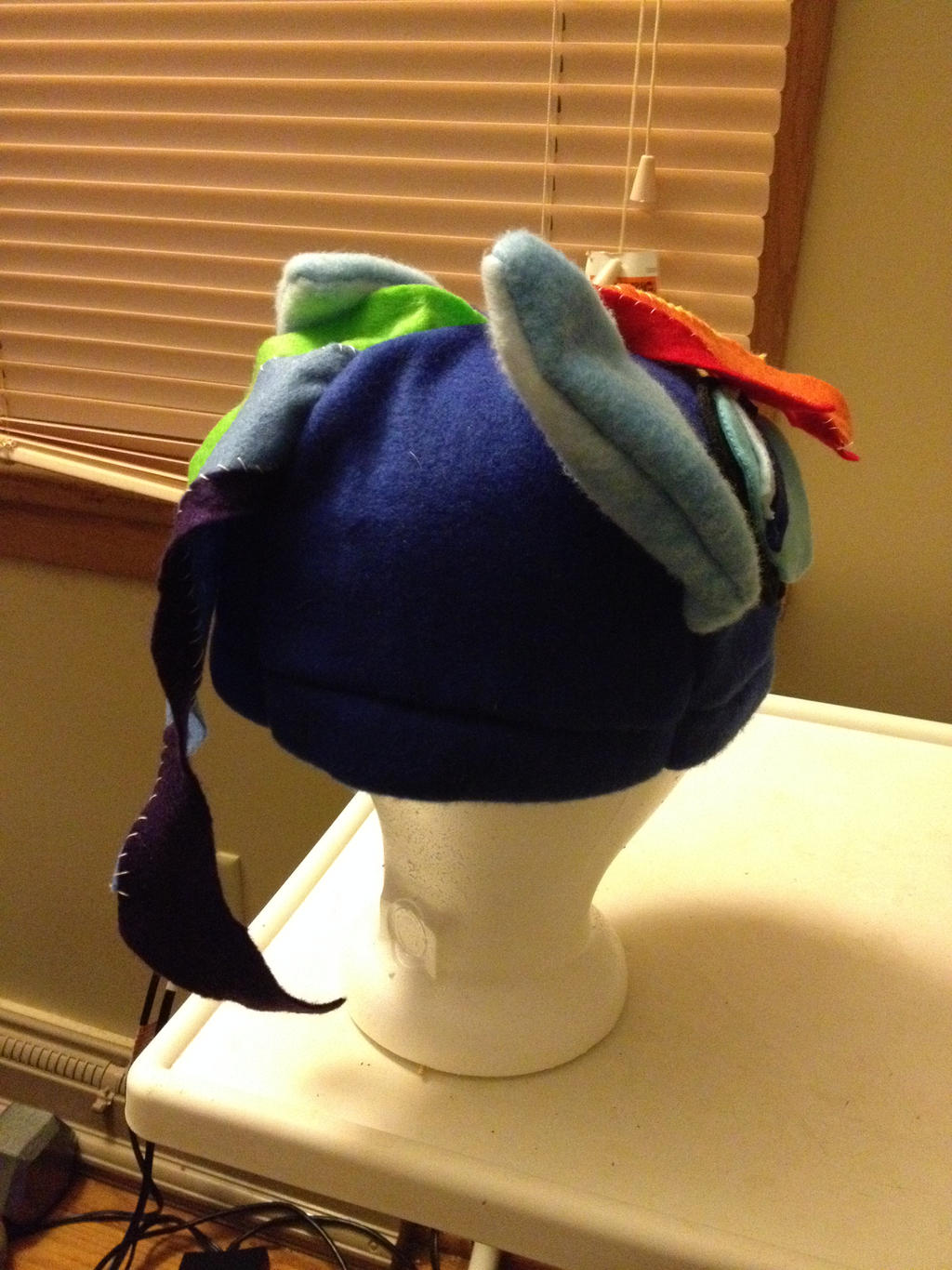 Wonderbolt Rainbow Dash Fleece Hat-BACK